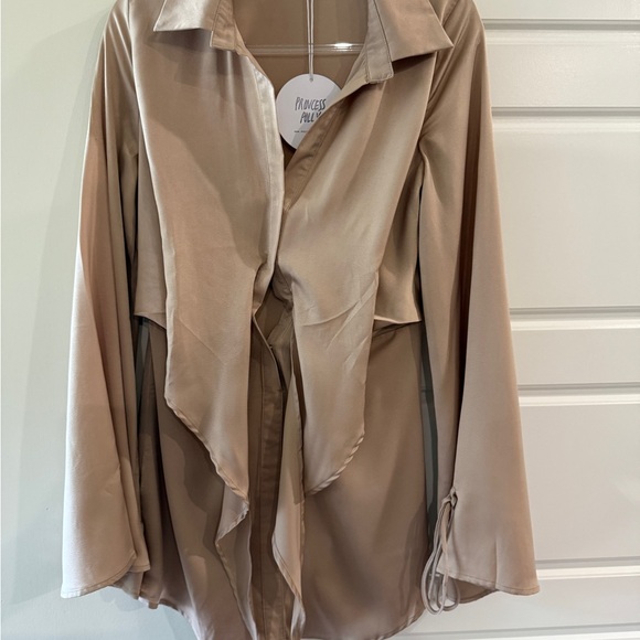 Princess Polly Size 6 Tie-front Shirt Mini Dress Silky Beige Baddie - Picture 3 of 7